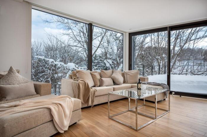Escarpment House by H2 Life