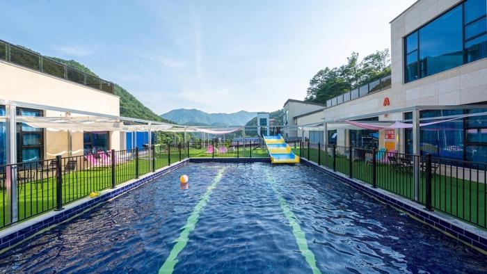 Gapyeong King Kong Kids Pool Villa B