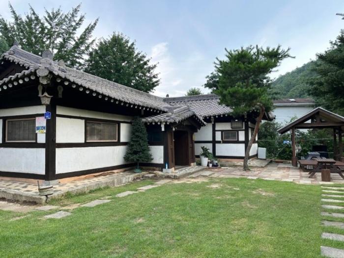 Hongcheon Neoreun Rock Pension