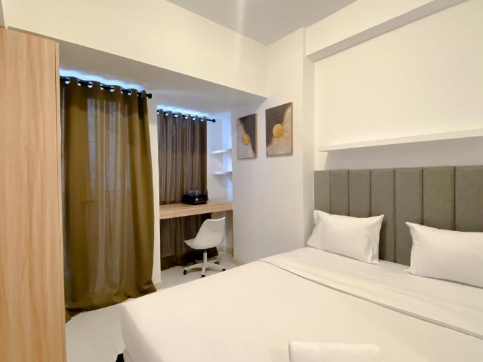 Restful and Good Deal Studio at Tokyo Riverside PIK 2 Apartment By Travelio