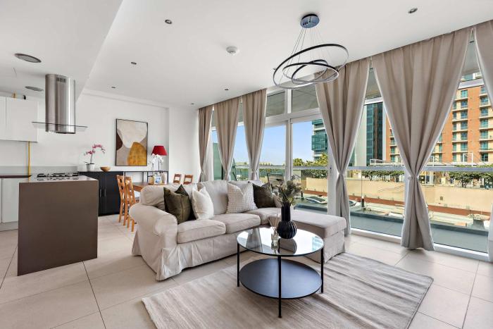 Silkhaus Vacation Homes Chic 1BDR at Al Bandar in Al Naseem A