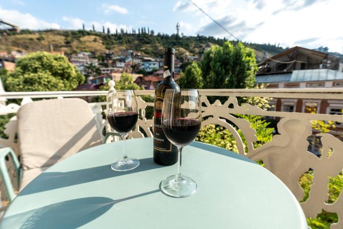 Charming Old Tbilisi Escape With Panoramic Views