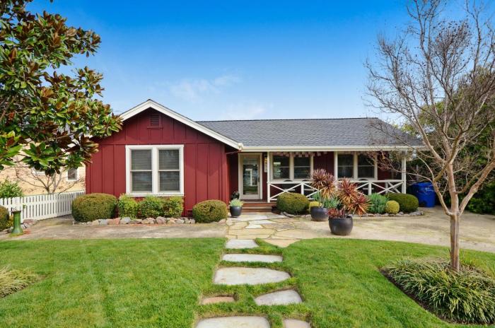 Gorgeous Property Within The Heart Of Sonoma
