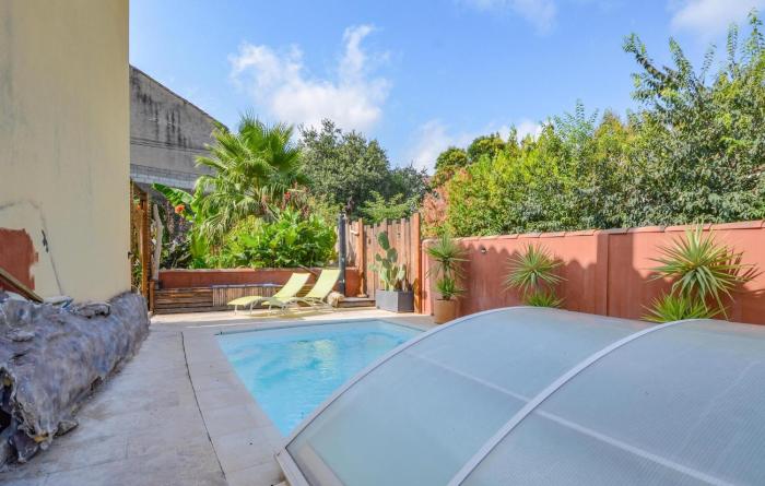3 Bedroom Stunning Home In Arles