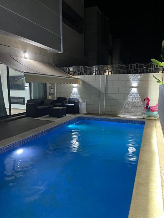 Villa haut standing avec piscine chauffée sans vis-à-vis et hammam