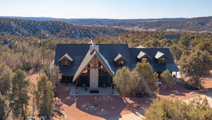 Juniper Ridge Luxury Lodge East Zion & Bryce