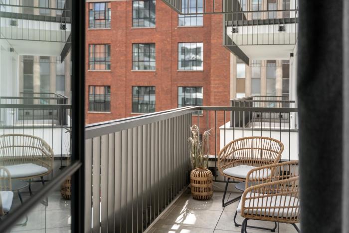 DOKI Living & Foodhall by Lion Apartments