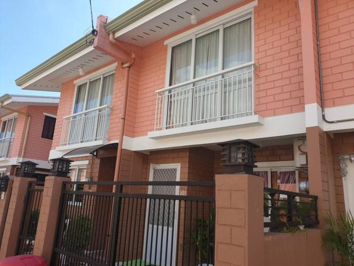 Townhouse in Liloan, Cebu