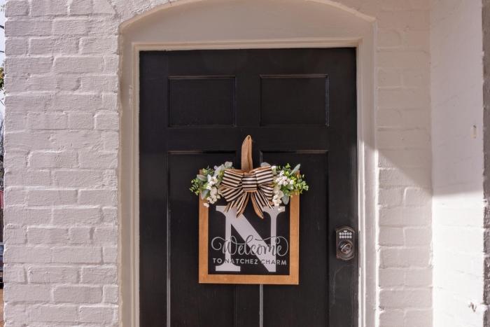 Natchez Charm - Studio, 1 Bath, Full Kitchen, King Bed, 2 Blocks from Mississippi River