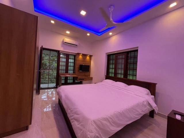Lakeshore Premier Serviced Villa