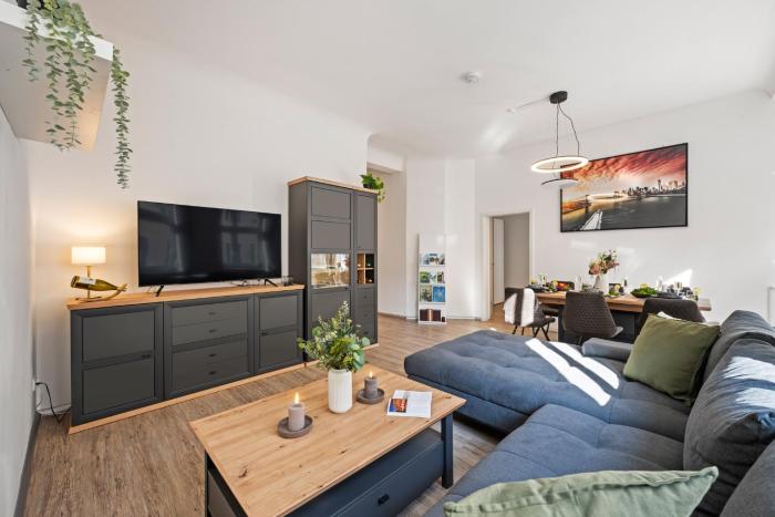 Ferienwohnung Blaßdörfer - Traumhafte Altbauwohnung mit Self-Checkin und 93 qm2
