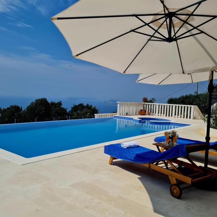 Family-friendly apartments with swimming pool Podstrana, Split - 23526
