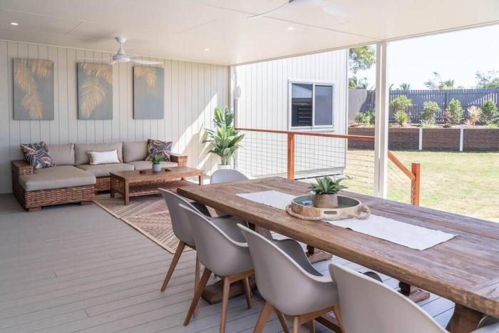 Hooked On Agnes - Agnes Water