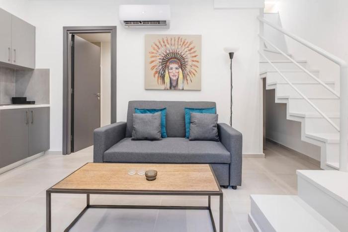 Oculus Kalithea Irakleous Apartments by Live&Travel