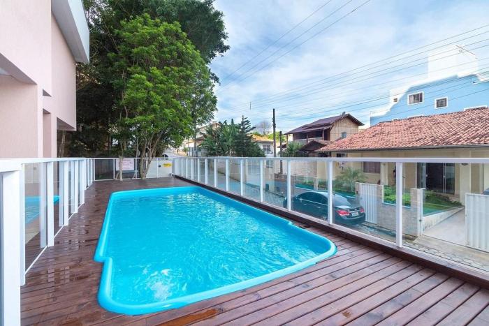 082 - Apto confortável na praia de Bombas