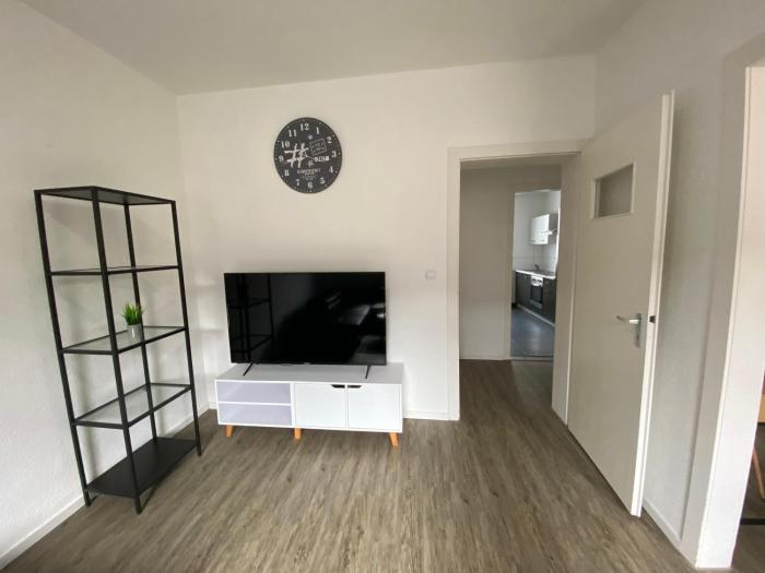 Große Wohnung mit Balkon-Zentrum