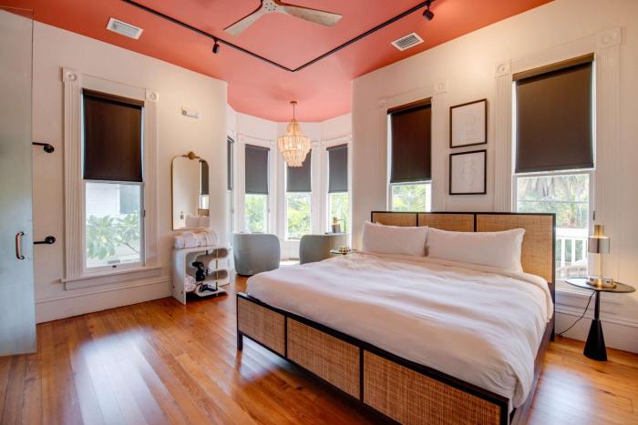 Red Room at the Grand Maloney