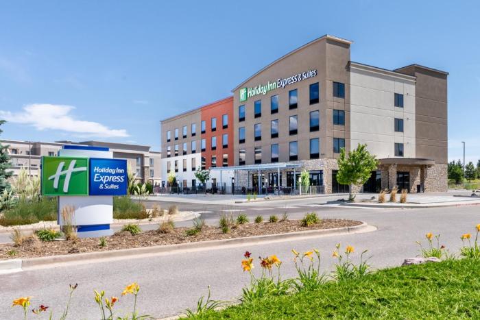Holiday Inn Express & Suites - Colorado Springs AFA Northgate by IHG