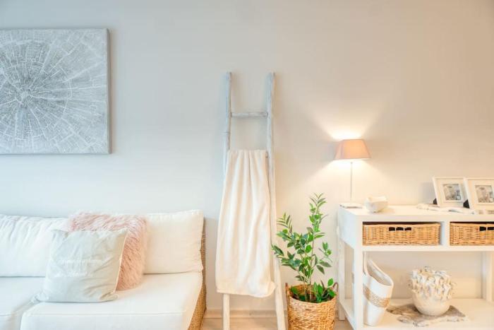 Seaside Serenity Cozy 2-BR Escape