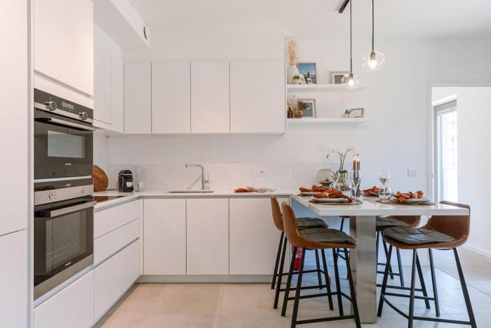 Ostend 2-BR Apartment with Terrace & BBQ & Parking