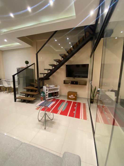 Casa de 2 pisos Del sur 1