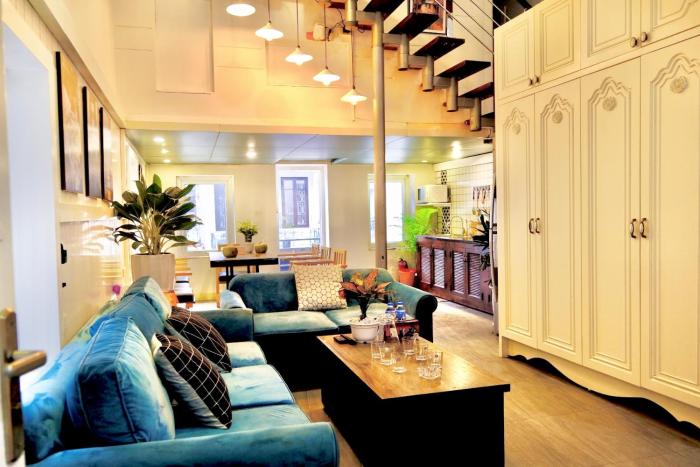 Louis Home 3 Bedroom Balcony