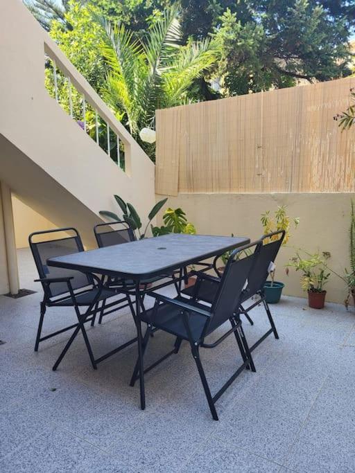 Patio House - 2 Bedroom flat - Pet Friendly