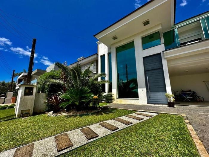 Verão de Luxo no Condomínio Condado de Capão