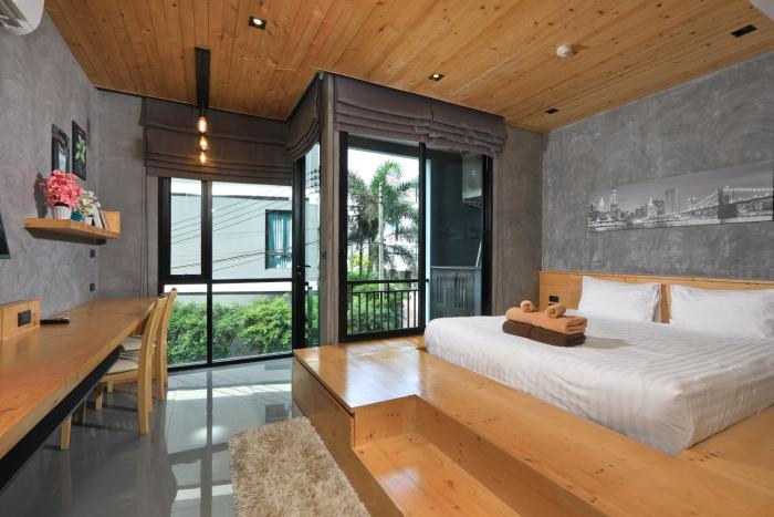 Relife Windy B226 at NaiHarn beach by CapitalPro