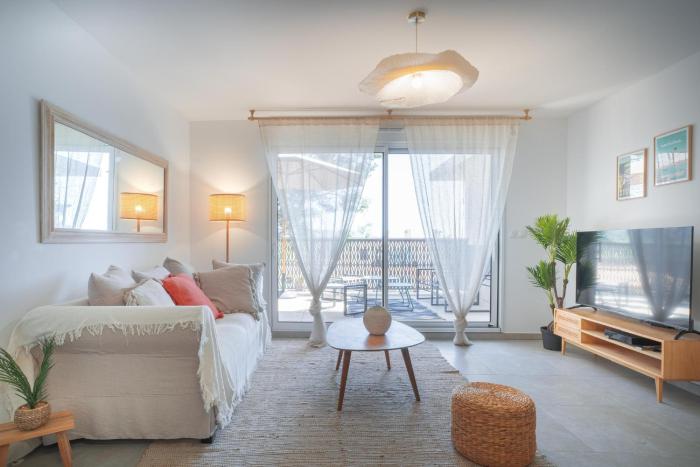 Magnifique appartement niché dans une pinède