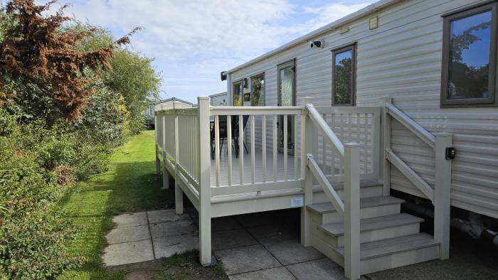 PK Holiday Home - with Decking