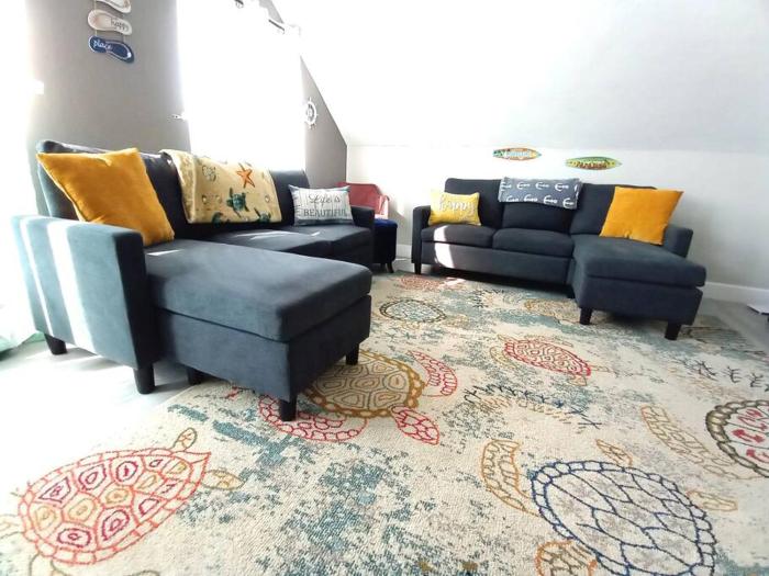 SEA LA VIE COZY BEACH HOME ON 500 BLOCK, Walk to beach only half mile away, SLEEPS 6