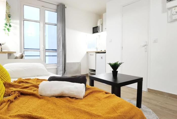 New deco studio with elevator near Galleries Lafayette N9-4