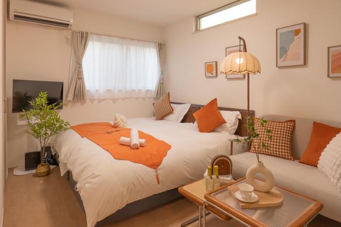 kagurazaka 3mins, 1 minute train to iidabashi