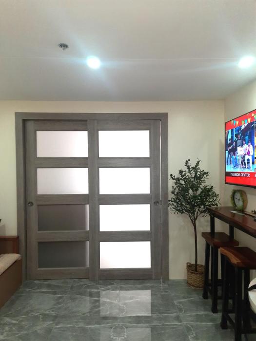 Baguio Condo - City Hub - Urban Oasis in Pines with Pool & Mountain View