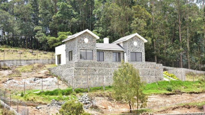 Zacks stone cottage