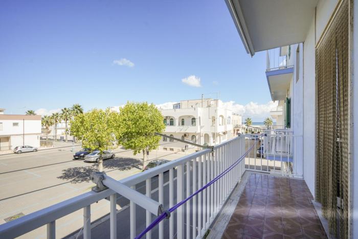 Beach House ,Torre Canne -Sebastian