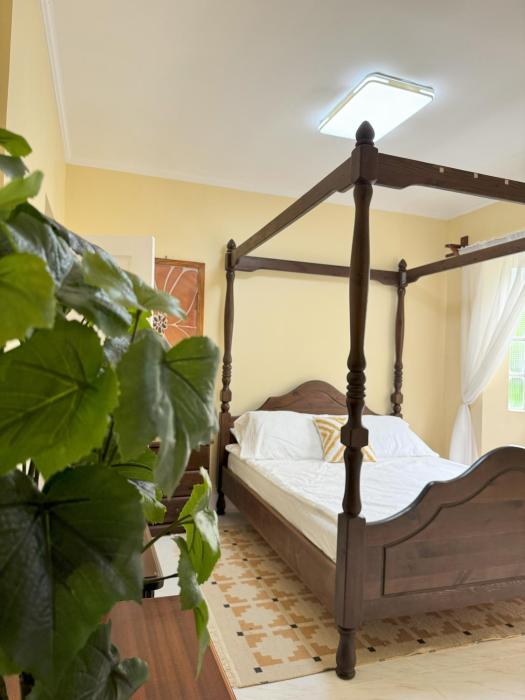 Cajigal Farmhouse - high speed converge internet and AC in 2 bedrooms