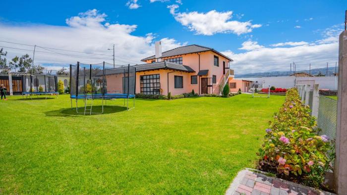 Casa amplia cerca de Baños de Agua Santa