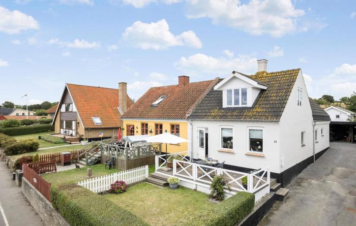Beautiful Home In Allinge With Kitchen
