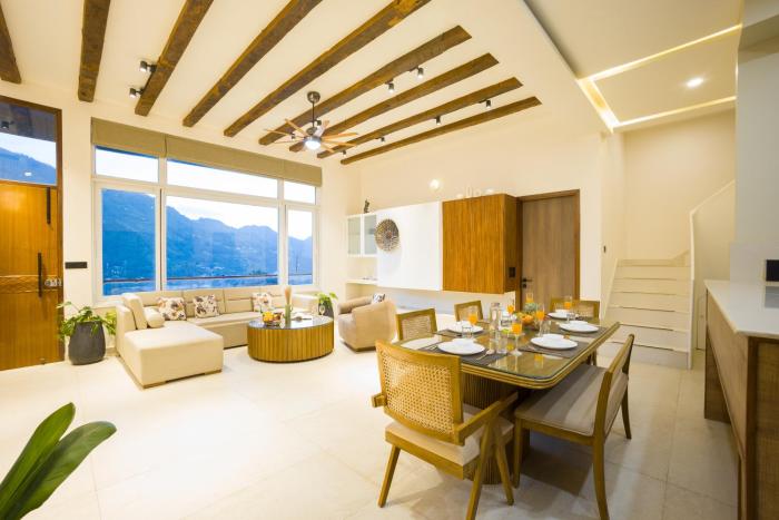 ELIVAAS Signature 4 BHK with Balcony & Terrace - Antarmann Casa Nova
