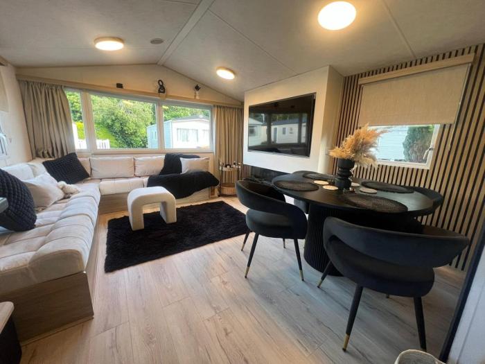 75 Lakeside East Haggerston Castle play passes not included