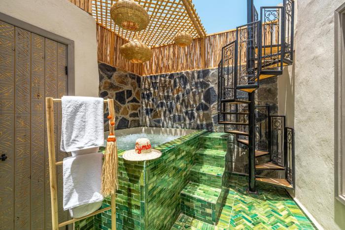Riad Symba Exclusive with New Heated Pool and Breakfast Included