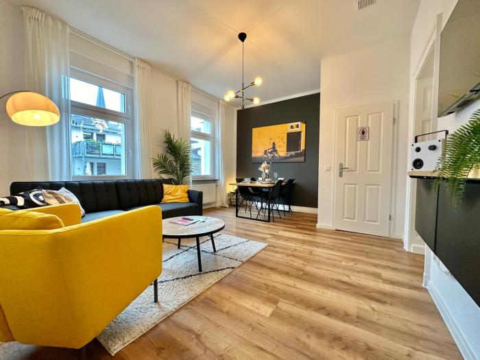 250m Rhein - ruhig - Hbf - Boxspringbett - K-111-S