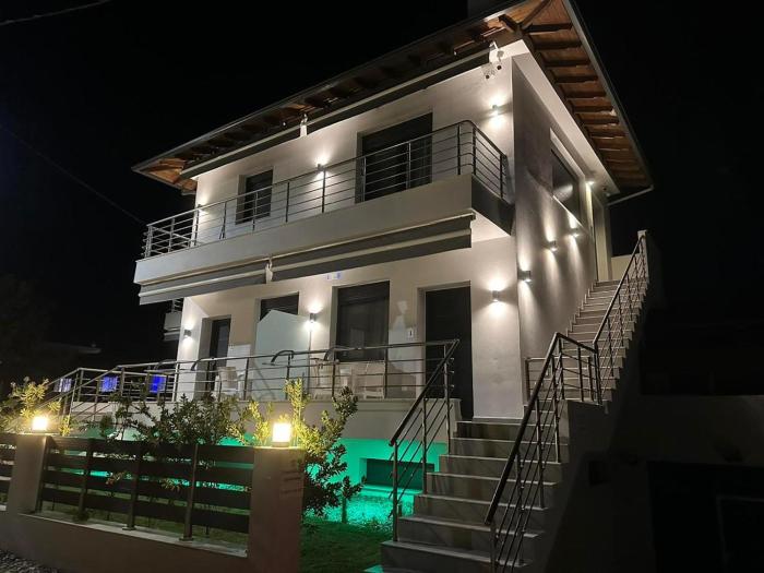 Diamond Light Apartments