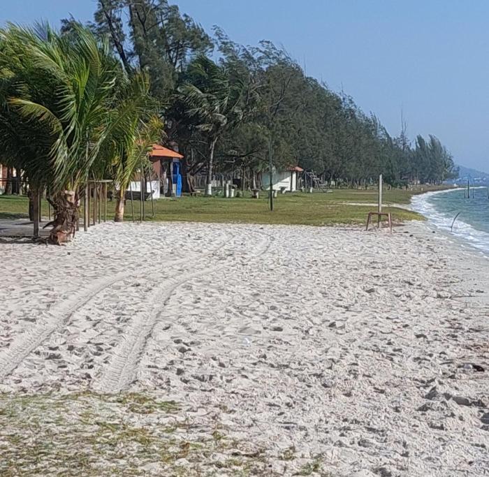 Casa verde 100m da Lagoa