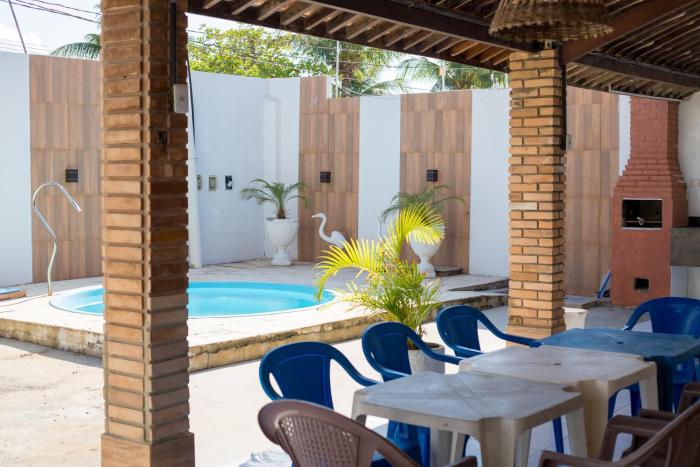 Casa Duplex com 2 suítes com ar condicionado ,100m da Praia - Barra de São Miguel, a 8 minutos da praia do gunga e a 3 da praia bonita! Condomínio com piscina e churrasqueira!