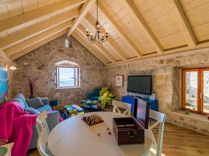 Villa Dalmata - Two-Bedroom House with Terrace and Sea View