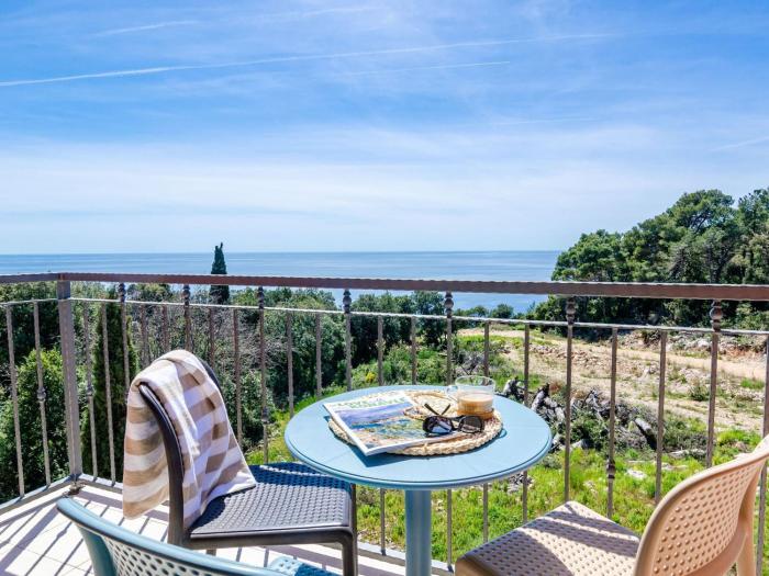 Apartments Villa Lukas - No 12 Gallery Two Bedroom Apartment with Balcony and Sea View