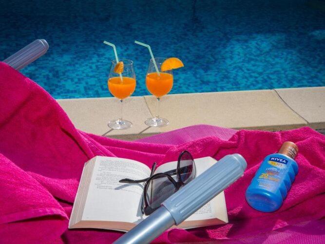 Villa Roza- Two-Bedroom Apartment